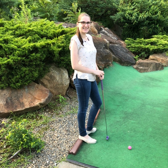 Meet Your Posher - Picture 3 of 4